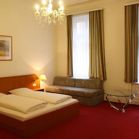 Alameda Hotel Hamburg Room photo